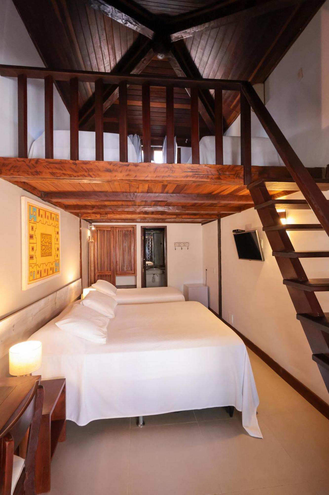 Quintuple Room