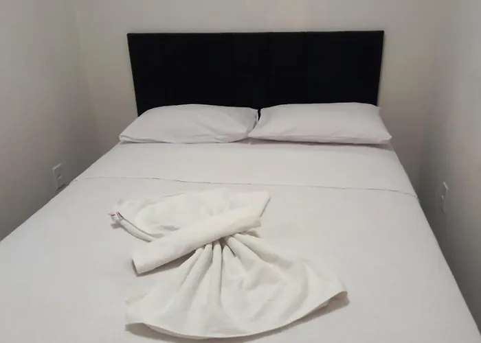 Hotel barato: Pousada E Flats Golden Goes